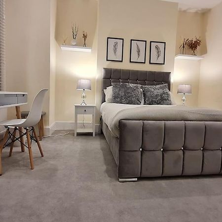 לונדון Double Room In Shared Flat מראה חיצוני תמונה