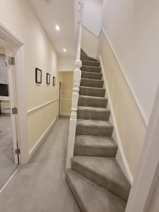 לונדון Double Room In Shared Flat מראה חיצוני תמונה