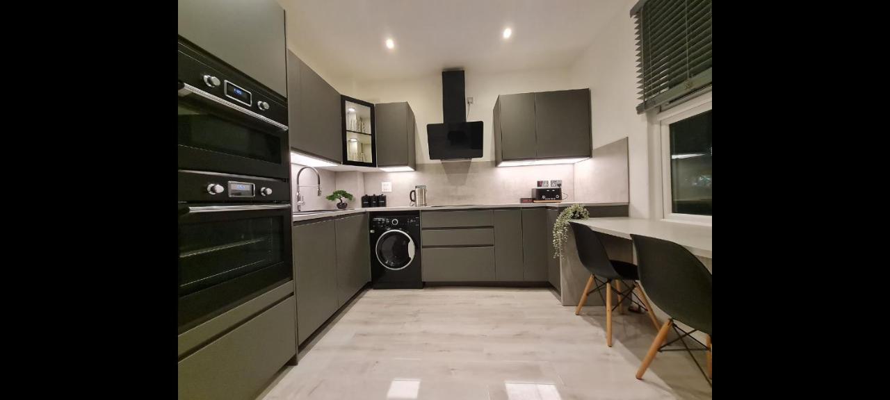 לונדון Double Room In Shared Flat מראה חיצוני תמונה